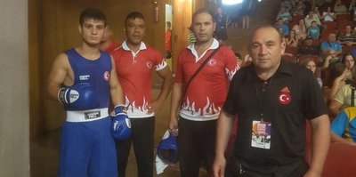 Ukrayna'da 8 boksörümüz yarı finalde