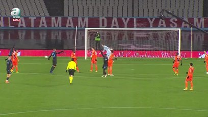 >Trabzonspor'da penaltı isyanı! İşte o pozisyon
