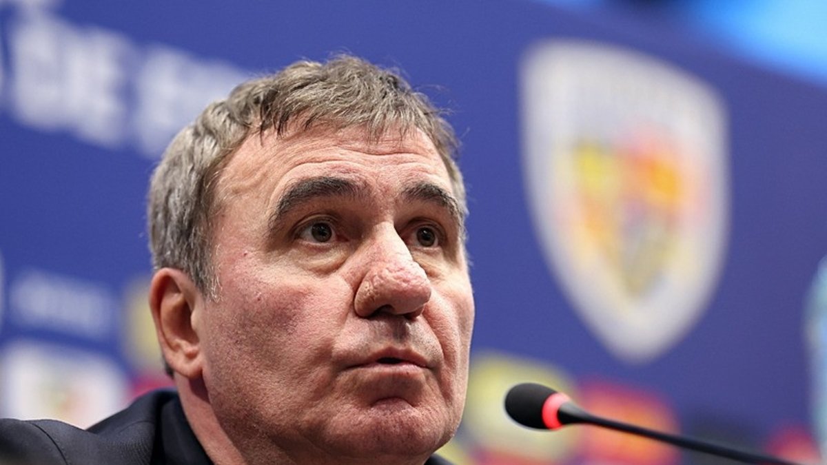 Hagi'den 4 yıllık imza!