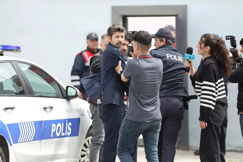 Taş Kağıt Makas 11. yeni bölüm fragmanı İZLE HD | Kanal D Taş Kağıt Makas dizisi yeni bölüm fragmanı FULL - 1