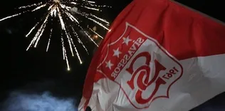 Sivasspor 4 futbolcusuyla yollarını ayırdı