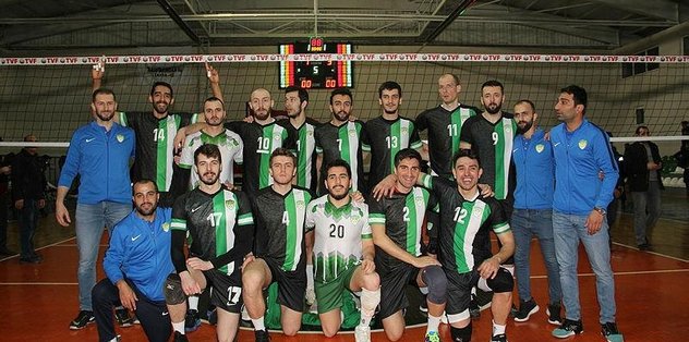 Solhanspor evinde güldü
