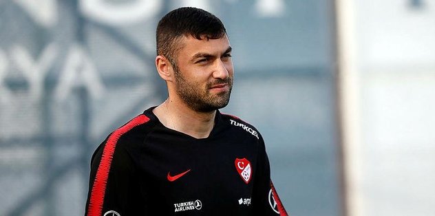 Lecce Burak Yılmaz için hala çok ısrarcı