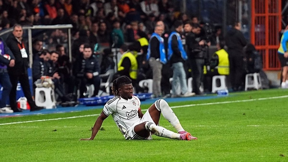 Beşiktaş'ta El-Bilal Toure belirsizliği! Transfer opsiyonu...