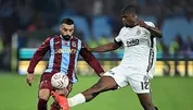 Agbadou ayakta kaldı