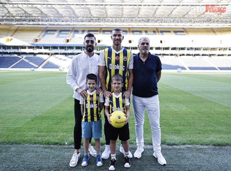 FENERBAHÇE HABERLERİ - Edin Dzeko'dan yeni sezon öncesi iddialı sözler! "Türkiye'nin en büyük kulübündeyim"