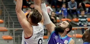 İBB evinde kazandı