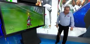 Kritik pozisyonu Erman Toroğlu yorumladı!