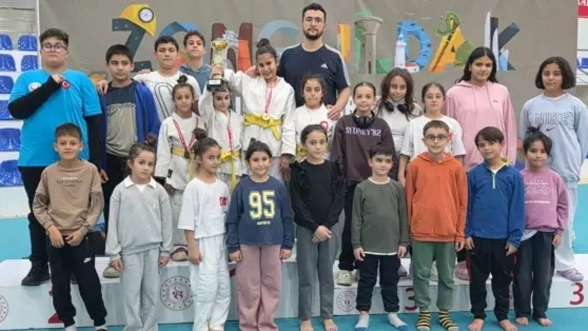 Nevşehirli sporcular Zonguldak’tan madalya ile döndü!