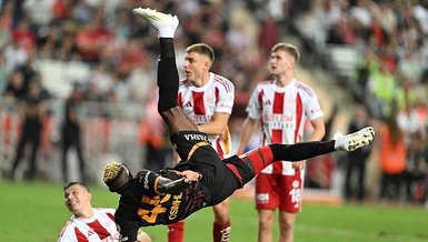 Bu Zorro mu? Hayır Osimhen!