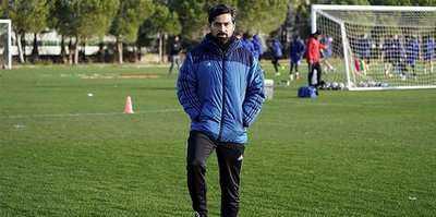 Göztepe'nin 30. teknik direktörü İlhan Palut oldu