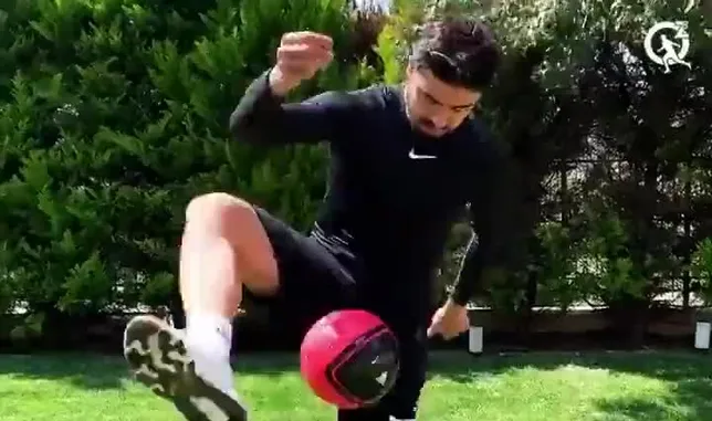 Ozan Tufan'dan 23 Nisan paylaşımı!