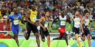 Altın madalya Bolt’un