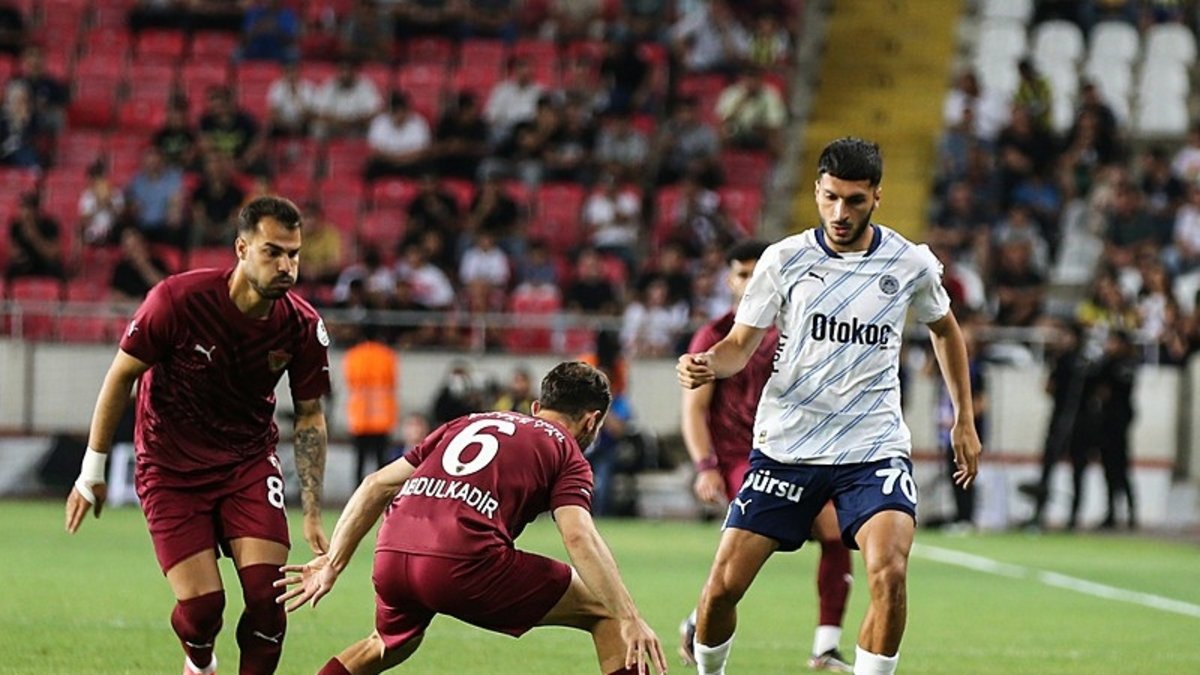 Fenerbahçe taraftarlarından Ali Koç istifa sesleri! Fenerbahçe taraftarlarından Ali Koç istifa sesleri!