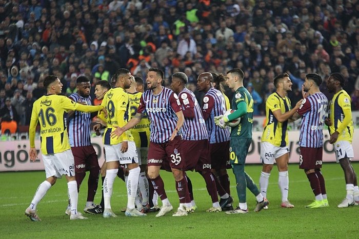 trabzonspor-fenerbahce-canli-izle-derbi-ne-zaman-saat-kacta-hangi-kanalda-1771048676685.jpeg Trabzonspor-Fenerbahçe maçından son notlar!