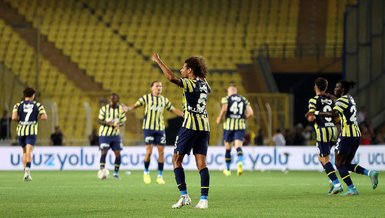 SON DAKİKA - Fenerbahçe - Dinamo Kiev maçında Arao sakatlandı!