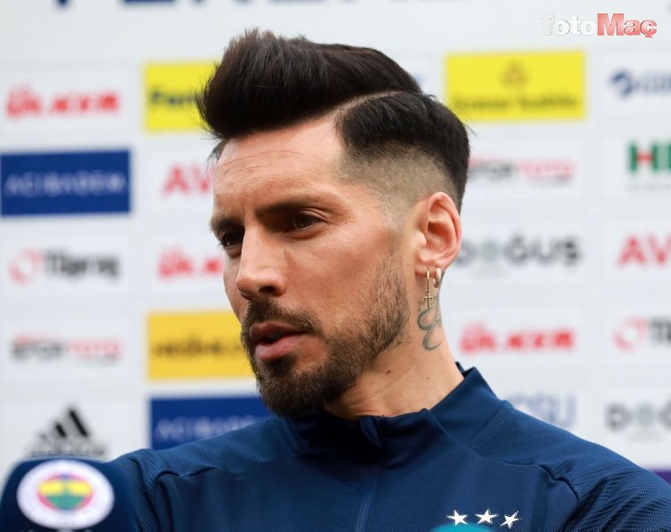 SON DAKİKA - Beşiktaş yönetiminden Jose Sosa iddialarına cevap!