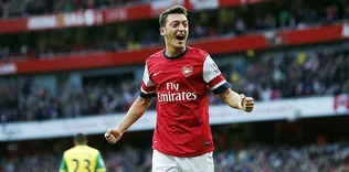Mesut Özil, Barcelona’da!