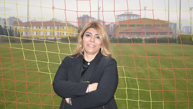 Kayserispor'da Berna Gözbaşı: Kulüp düşecek diye bırakıp gidecek değiliz