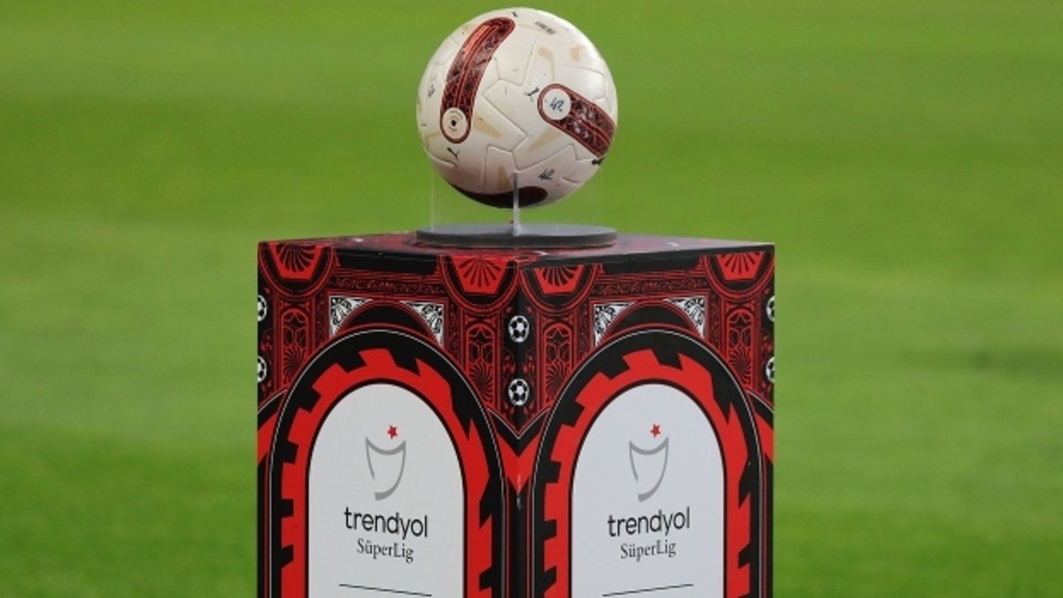 Yapay zekadan son 5 hafta için şampiyonluk tahmini!