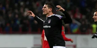 Gomez yuvaya dönüyor