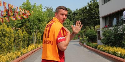 Vissel Kobe, Podolski’yi duyurdu