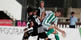 Siyah-beyazlılar, Real Betis ile berabere kaldı