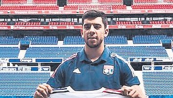 Cenk Özkaçar'a tebrik telefonu