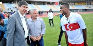 Eto’o ay-yıldızlı formayı giydi