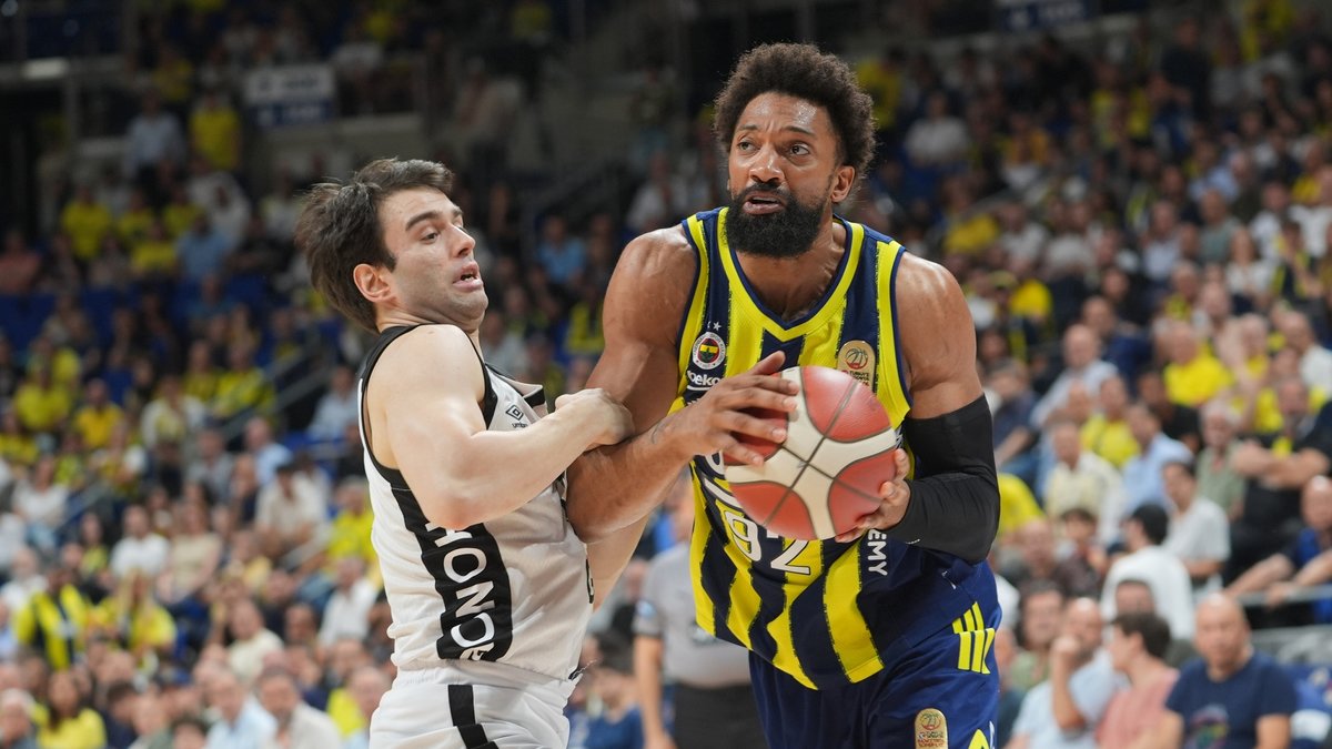 Fenerbahçe'de Khem Birch ile yollar ayrıldı