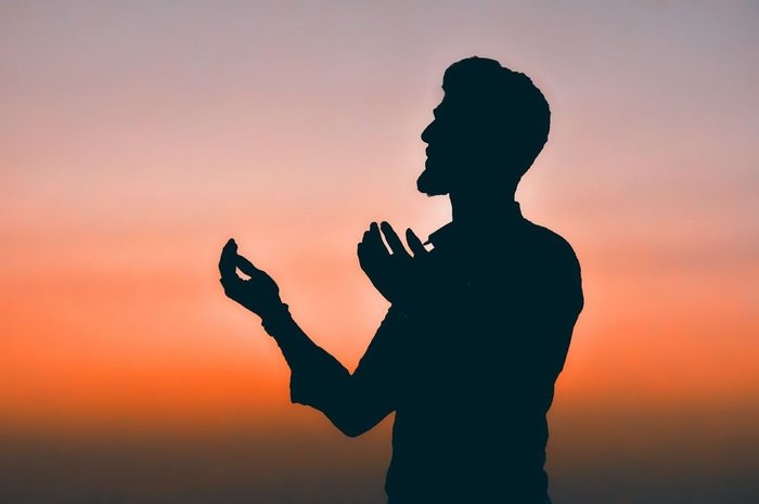 bayram-namazi-saat-kacta-2023-ramazan-bayrami-namazi-saat-kacta-kilinacak-il-il-bayram-namazi-saatleri-1681122707011.jpg