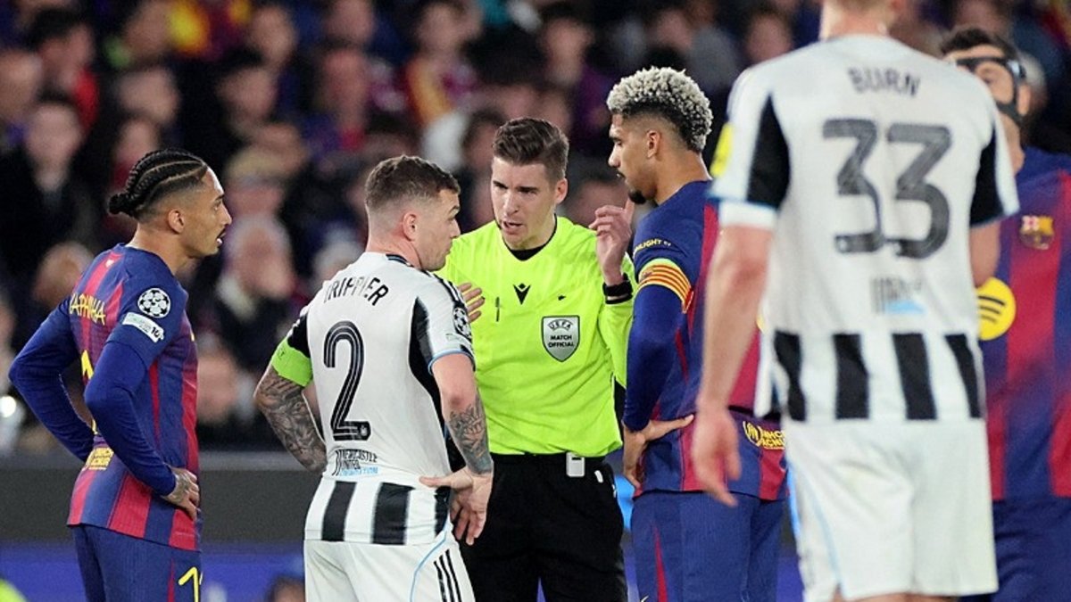 Türkiye-Romanya maçının hakemi belli oldu!