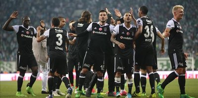 Besiktas reclaims league’s top spot