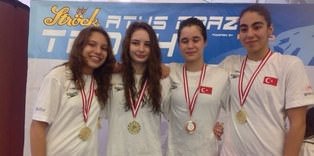 Defne Kurt'tan rekor