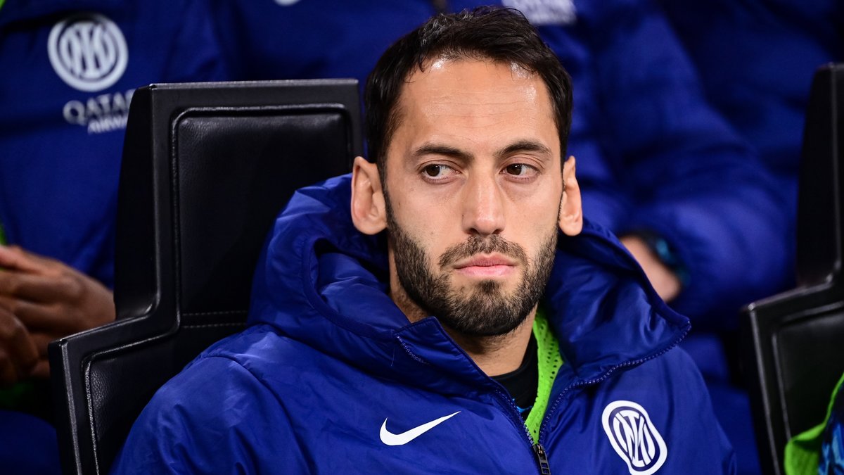 Inter'den Hakan Çalhanoğlu kararı! Transfer bedeli belirlendi