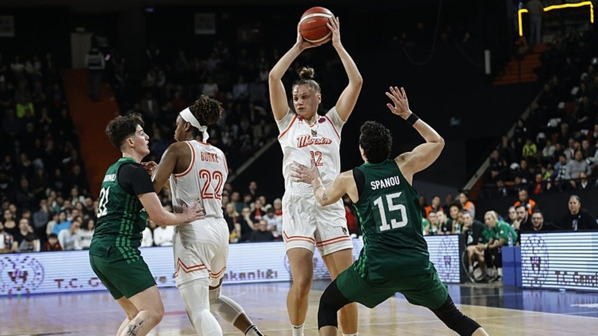 Çimsa ÇBK Mersin yarı finalde!