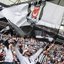 Beşiktaş tribünlerinden takıma sert tepki!