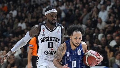 Zirvenin tek sahibi Kara Kartal