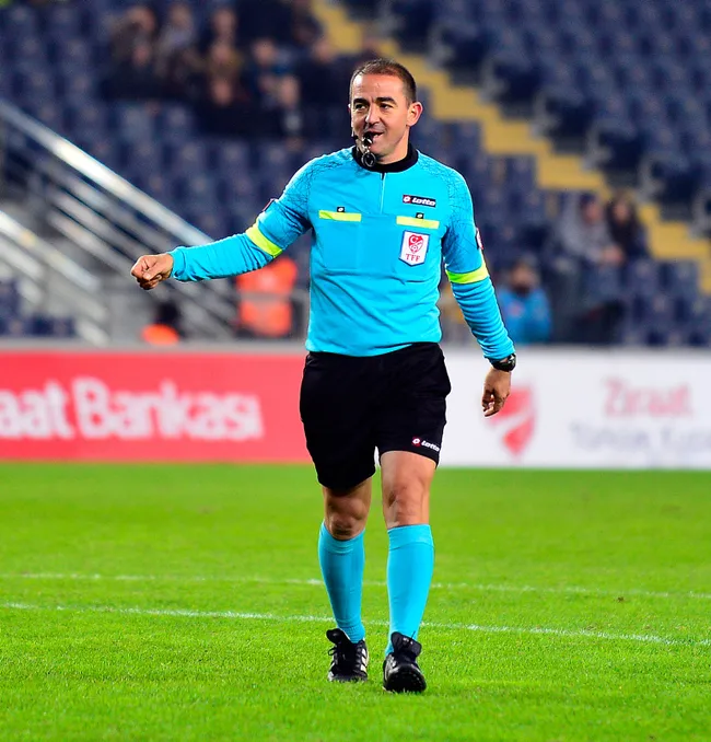 GALATASARAY HABERLERİ: G.Saray'da düğmeye basıldı! Penaltıyı vermeyen hakem... - 1