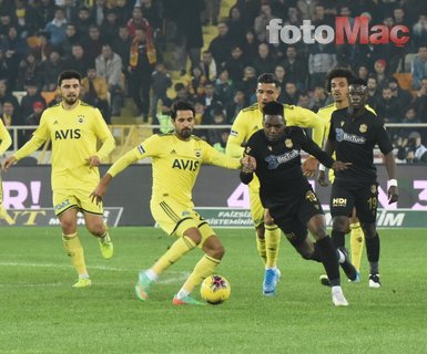 Rıdvan Dilmen’den olay yorum! ’’Ben oynarım bu Fenerbahçe’de’’