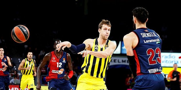 Fenerbahçe, Baskonia'yı devirdi: 72-74
