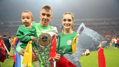 Muslera: Gururluyum