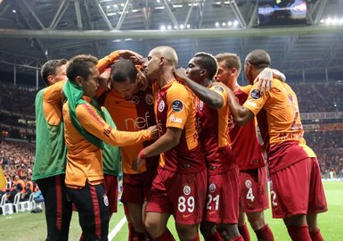 Galatasaray’da Maicon’un sözleşmesi askıya alındı