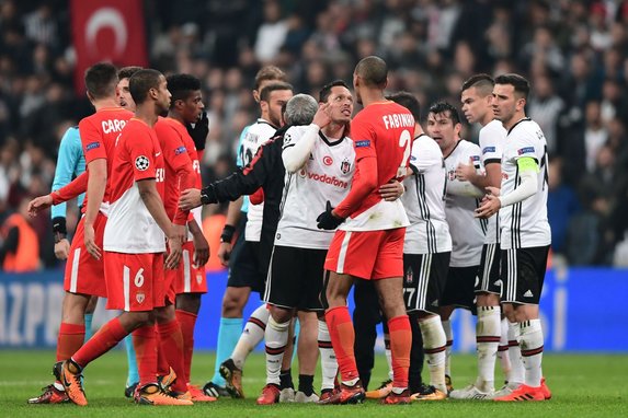 Raggi çılgına döndü, Quaresma'ın üzerine yürüdü