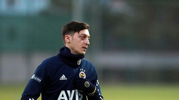 Mesut’a yıllık 3 milyon Euro #