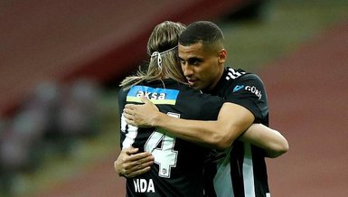 Beşiktaş taraftarının dilinde tek slogan! "Şampiyon sen olacaksın"