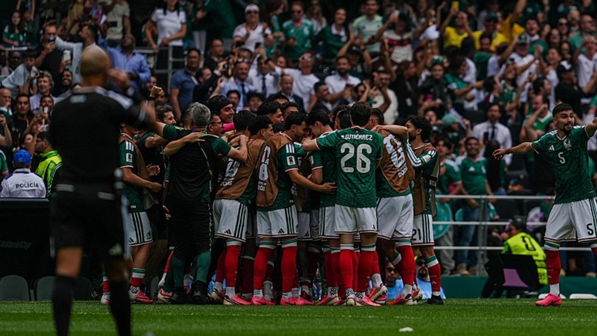 Meksika FIFA 2026 Dünya Kupası ilk maçında sahasında Meksika'yı yendi!