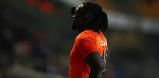 Adebayor’dan çok güzel hareket! Gönülleri fethetti!