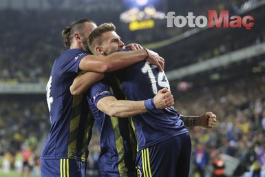 Fenerbahçe’den 3 imza birden!