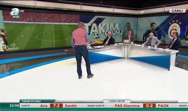 Erman Toroğlu Necip'in pozisyonunu yorumladı